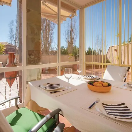 Apartment 2 Bedroom Beautiful In *