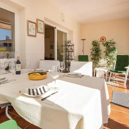 2 Bedroom Beautiful In