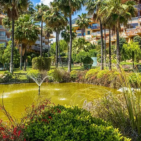 2 Bedroom Beautiful In Apartment *